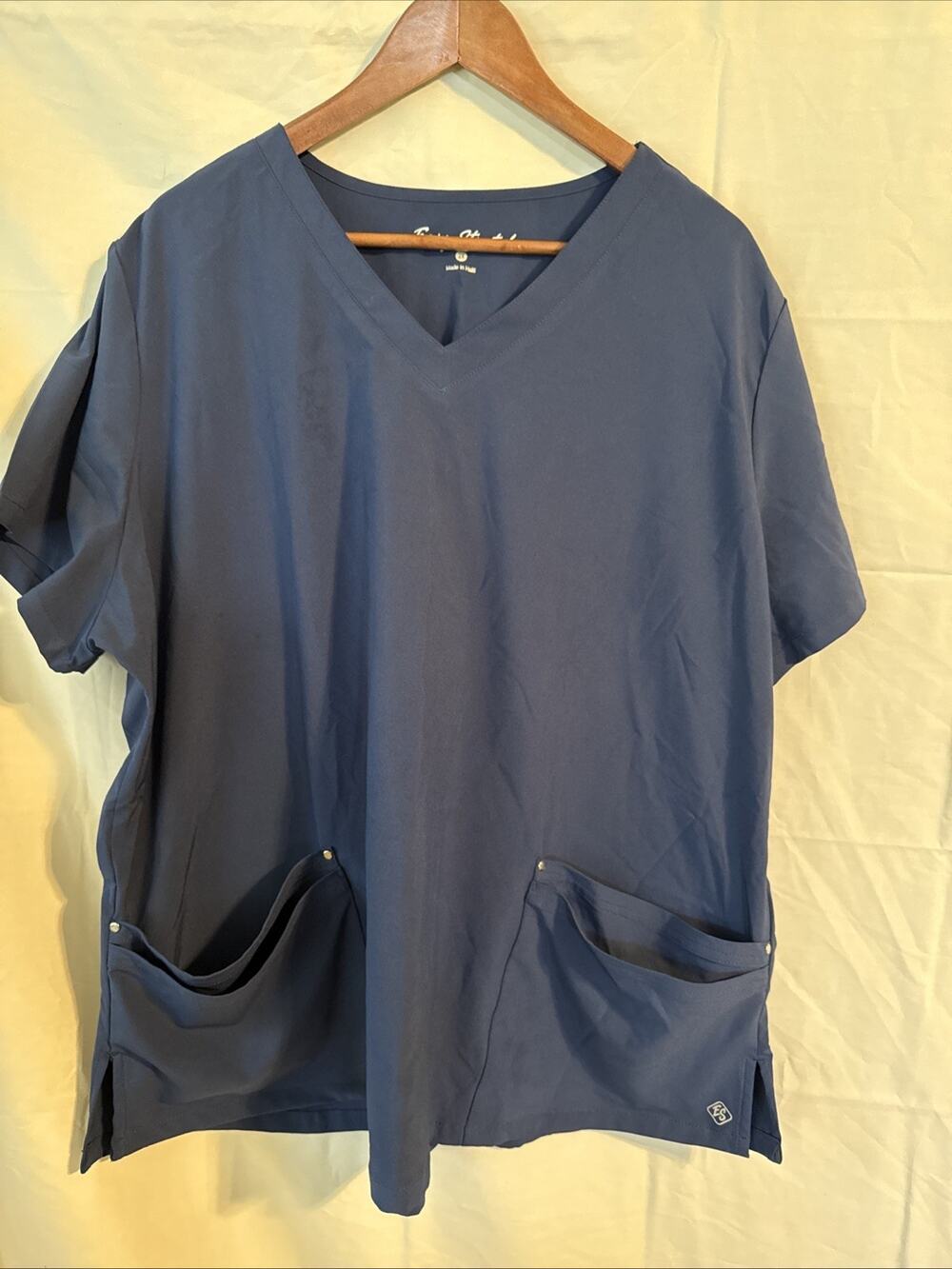 Easy Stretch Navy V Neck Scrub Top Sz 2X